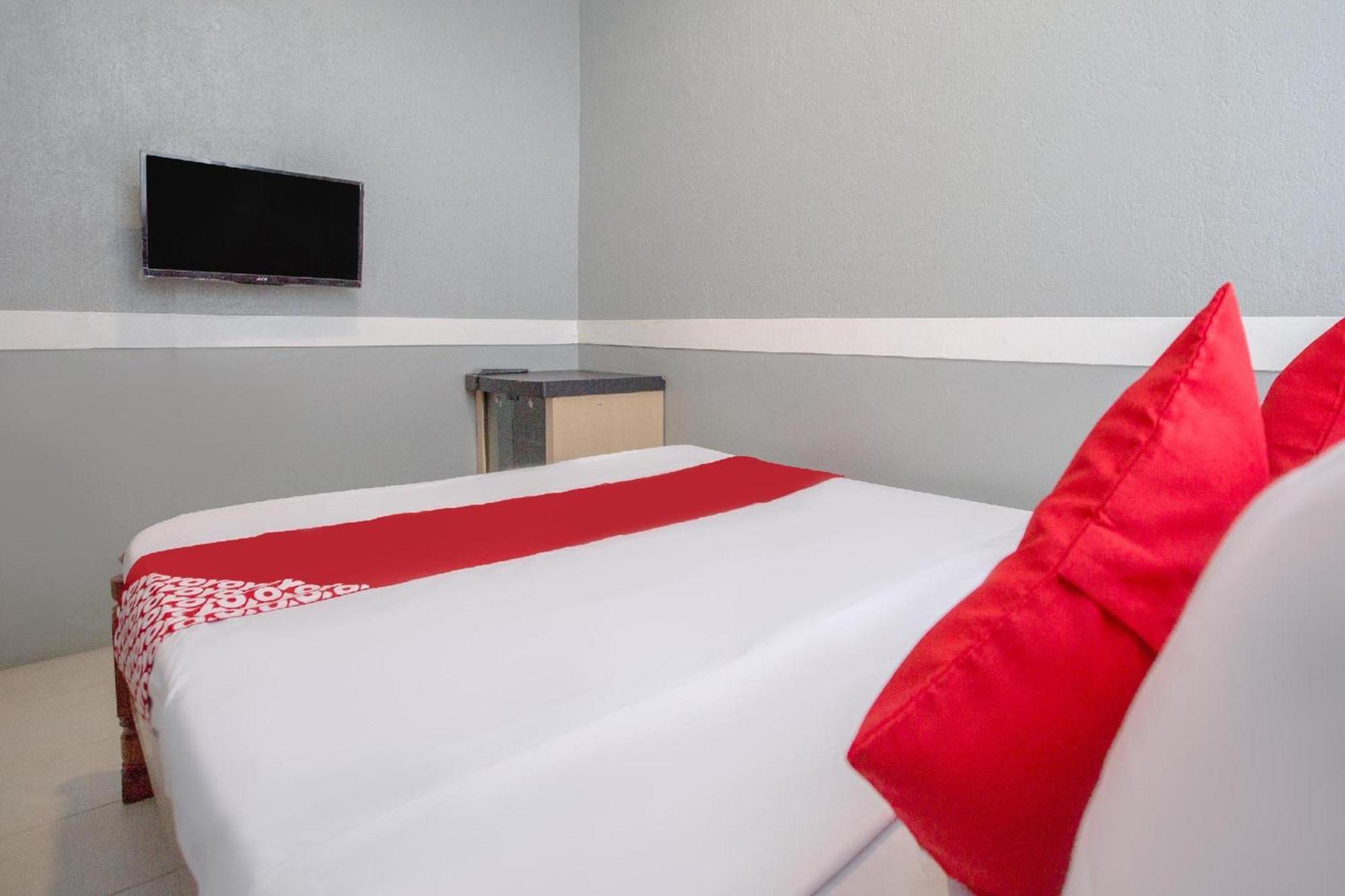 Oyo 588 Sunrock Hotel Antipolo