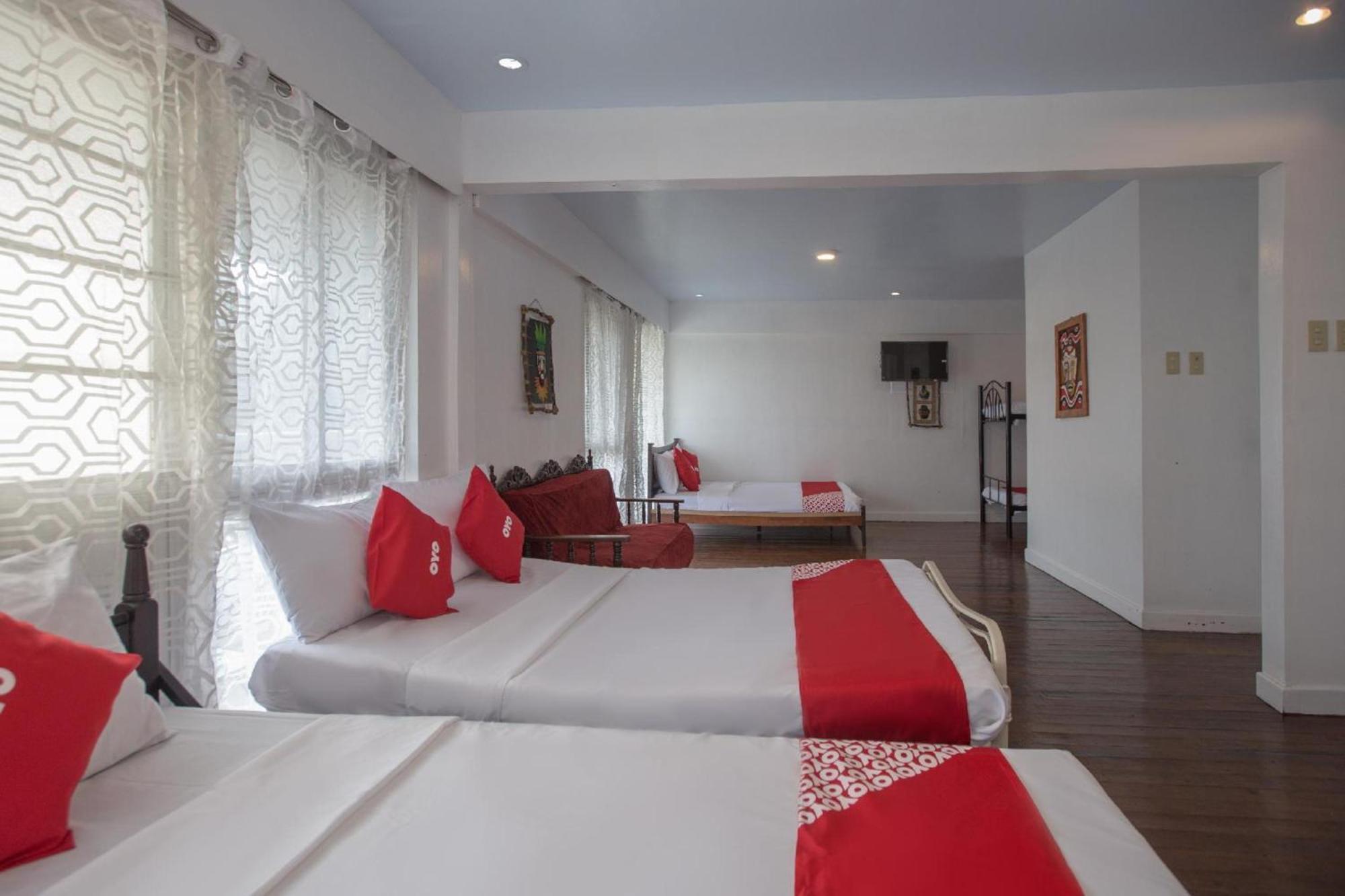 Hotel Oyo 588 Sunrock